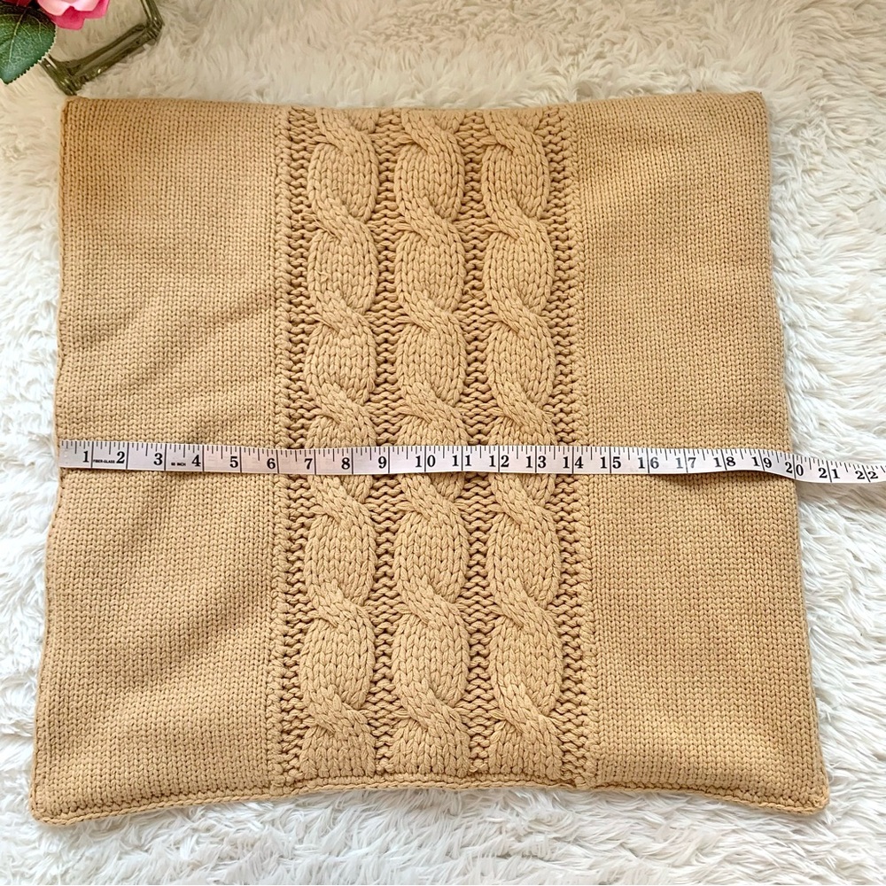 Pottery Barn Chunky Cable Knit 20” Pillow Cover - Picture 11 of 12